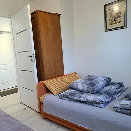 Zdrojowa 20, Apartment *